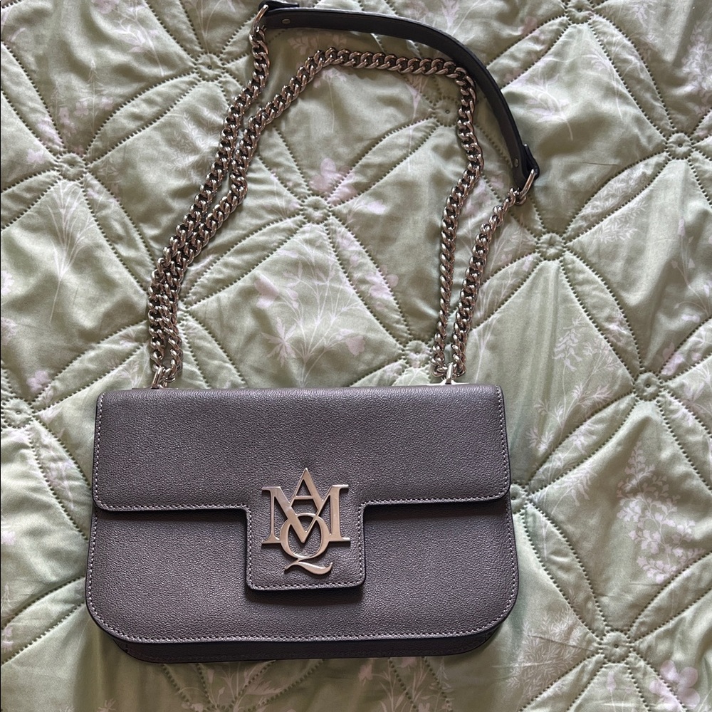 Alexander McQueen Gray Leather Shoulder Bag with Chain Strap